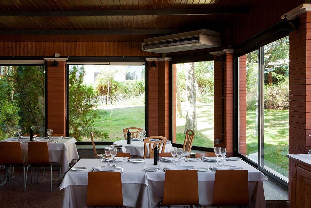 Apartamentos Th La Florida Madrid Restoran gambar